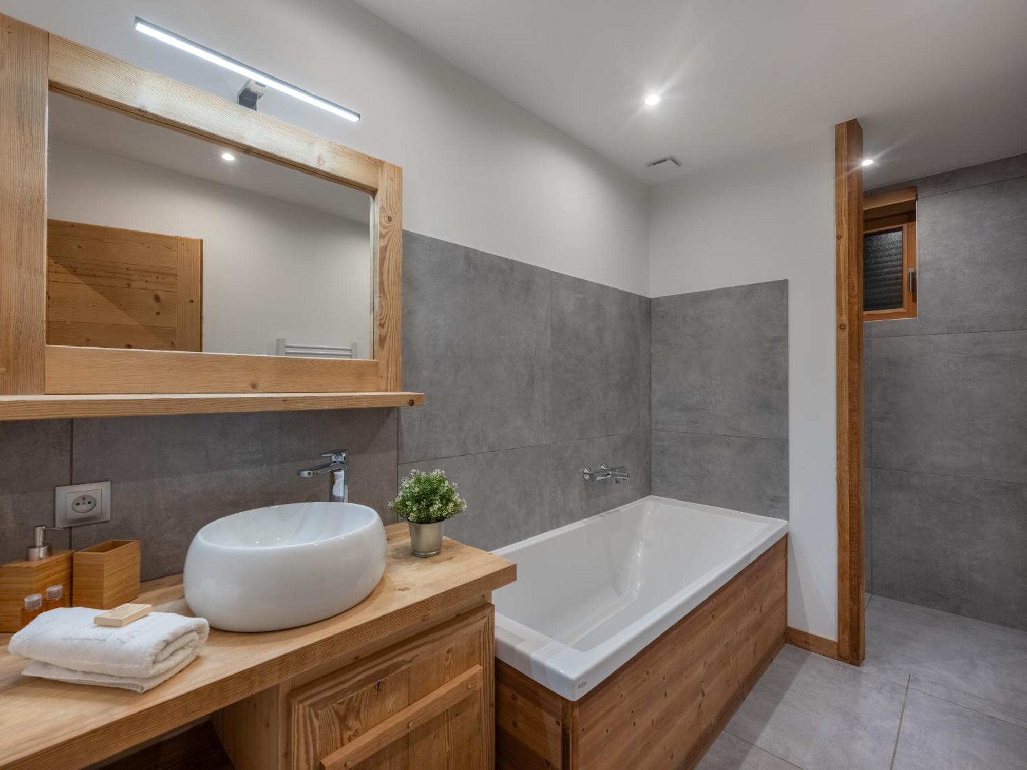 Chalet 1100 - Bo Immobilier Chatel - A Mi-Chemin Du Centre Et Du Linga - Jacuzzi Sauna Et Cheminee Bagian luar foto